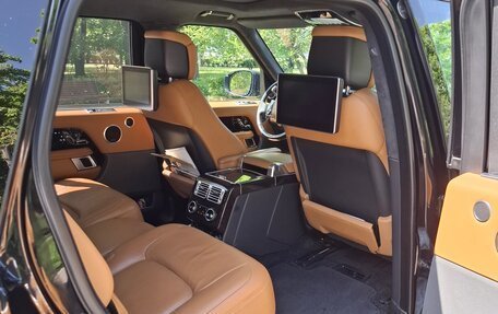 Land Rover Range Rover IV рестайлинг, 2019 год, 9 500 000 рублей, 2 фотография
