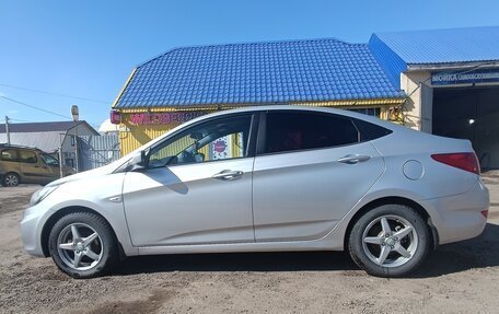 Hyundai Solaris II рестайлинг, 2011 год, 600 000 рублей, 6 фотография
