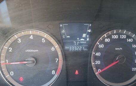 Hyundai Solaris II рестайлинг, 2011 год, 600 000 рублей, 9 фотография