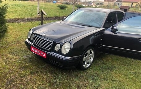 Mercedes-Benz E-Класс, 1999 год, 450 000 рублей, 4 фотография