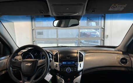 Chevrolet Cruze II, 2014 год, 750 000 рублей, 9 фотография