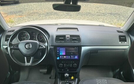 Skoda Yeti I рестайлинг, 2017 год, 1 719 000 рублей, 14 фотография