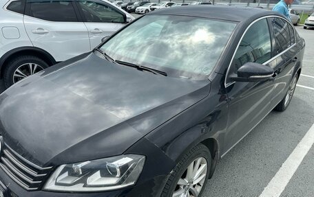 Volkswagen Passat B7, 2011 год, 1 000 000 рублей, 1 фотография