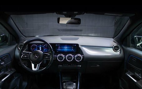 Mercedes-Benz GLA, 2021 год, 2 675 000 рублей, 10 фотография