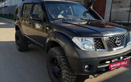 Nissan Pathfinder, 2006 год, 1 000 000 рублей, 3 фотография