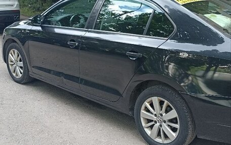 Volkswagen Jetta VI, 2013 год, 1 100 000 рублей, 2 фотография