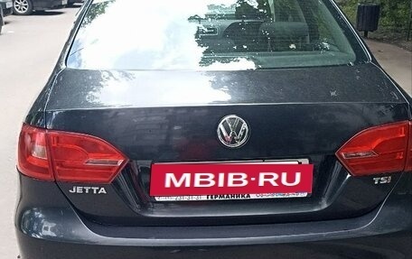 Volkswagen Jetta VI, 2013 год, 1 100 000 рублей, 3 фотография