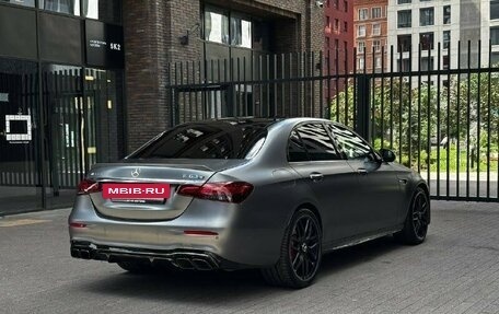 Mercedes-Benz E-Класс AMG, 2021 год, 11 200 000 рублей, 5 фотография
