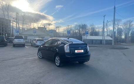 Toyota Prius, 2011 год, 920 000 рублей, 4 фотография