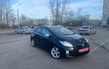 Toyota Prius, 2011 год, 920 000 рублей, 2 фотография