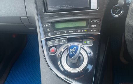 Toyota Prius, 2011 год, 920 000 рублей, 8 фотография