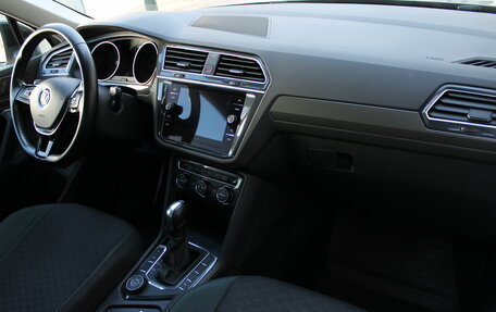 Volkswagen Tiguan II, 2020 год, 2 115 000 рублей, 11 фотография