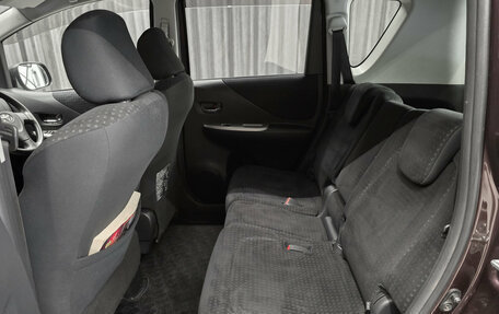 Toyota Ractis I, 2010 год, 815 000 рублей, 17 фотография