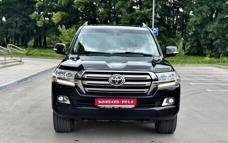 Toyota Land Cruiser 200, 2016 год, 5 310 000 рублей, 2 фотография