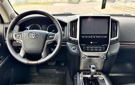 Toyota Land Cruiser 200, 2016 год, 5 310 000 рублей, 13 фотография