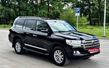Toyota Land Cruiser 200, 2016 год, 5 310 000 рублей, 10 фотография