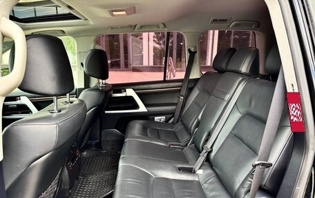 Toyota Land Cruiser 200, 2016 год, 5 310 000 рублей, 19 фотография