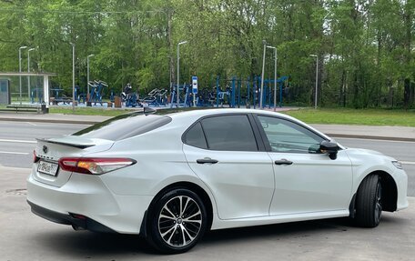 Toyota Camry, 2020 год, 2 800 000 рублей, 3 фотография