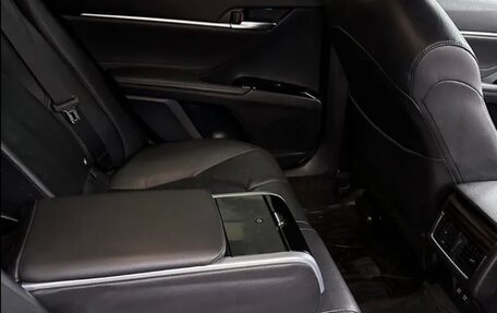 Toyota Camry, 2020 год, 2 800 000 рублей, 11 фотография