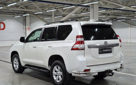 Toyota Land Cruiser Prado 150 рестайлинг 2, 2015 год, 3 800 000 рублей, 7 фотография