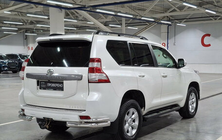 Toyota Land Cruiser Prado 150 рестайлинг 2, 2015 год, 3 800 000 рублей, 5 фотография