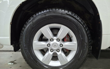 Toyota Land Cruiser Prado 150 рестайлинг 2, 2015 год, 3 800 000 рублей, 18 фотография