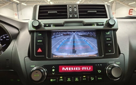 Toyota Land Cruiser Prado 150 рестайлинг 2, 2015 год, 3 800 000 рублей, 25 фотография