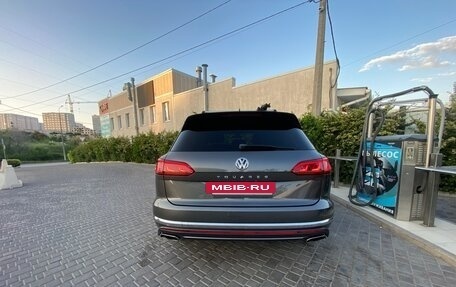 Volkswagen Touareg III, 2020 год, 5 500 000 рублей, 5 фотография