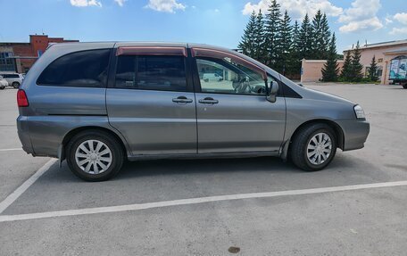 Nissan Prairie III, 2001 год, 335 000 рублей, 8 фотография