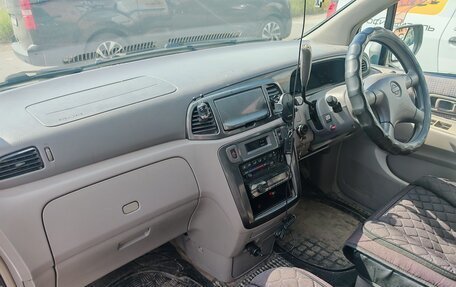Nissan Prairie III, 2001 год, 335 000 рублей, 14 фотография