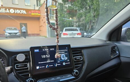 Hyundai Solaris II рестайлинг, 2021 год, 1 050 000 рублей, 4 фотография