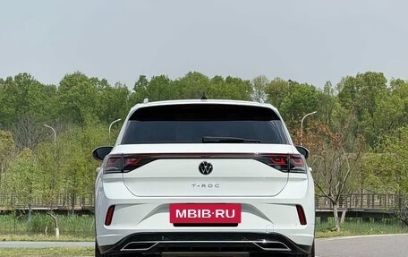 Volkswagen T-Roc I, 2023 год, 1 850 000 рублей, 5 фотография