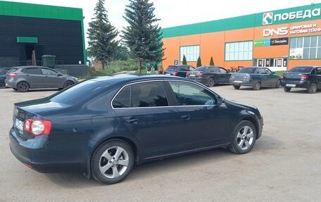 Volkswagen Jetta VI, 2008 год, 550 000 рублей, 2 фотография