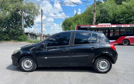Renault Clio III, 2006 год, 290 000 рублей, 2 фотография