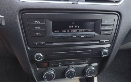 Skoda Octavia, 2013 год, 990 000 рублей, 18 фотография