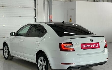 Skoda Octavia, 2019 год, 1 999 000 рублей, 6 фотография
