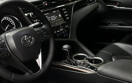 Toyota Camry, 2019 год, 2 550 000 рублей, 6 фотография