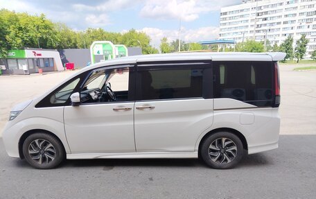 Honda Stepwgn IV, 2016 год, 2 000 000 рублей, 11 фотография