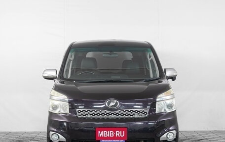 Toyota Voxy II, 2012 год, 599 000 рублей, 2 фотография