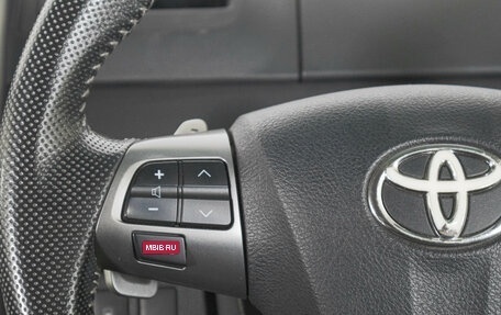 Toyota Voxy II, 2012 год, 599 000 рублей, 17 фотография
