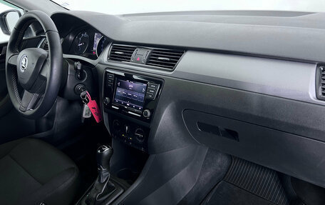 Skoda Rapid I, 2017 год, 1 299 999 рублей, 13 фотография