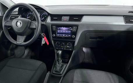 Skoda Rapid I, 2017 год, 1 299 999 рублей, 10 фотография