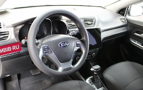 KIA Rio III рестайлинг, 2016 год, 955 000 рублей, 10 фотография