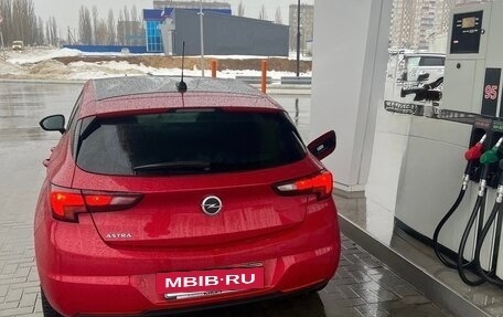 Opel Astra K, 2020 год, 1 700 000 рублей, 8 фотография