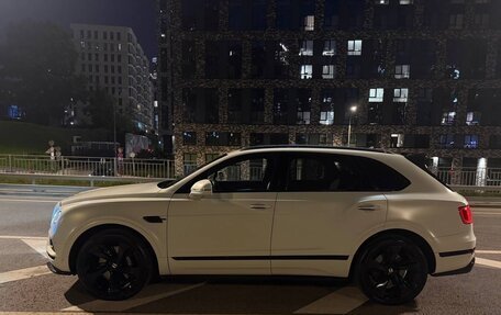 Bentley Bentayga I, 2017 год, 10 490 000 рублей, 3 фотография