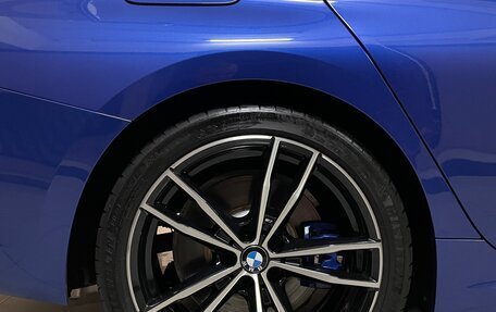 BMW 3 серия, 2019 год, 3 900 000 рублей, 15 фотография
