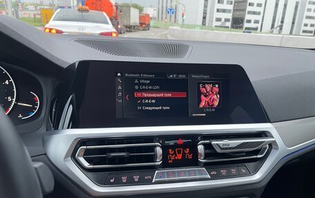 BMW 3 серия, 2019 год, 3 900 000 рублей, 39 фотография