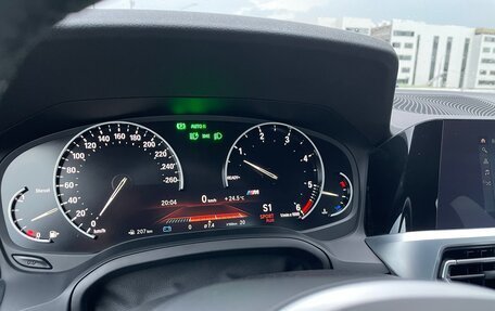 BMW 3 серия, 2019 год, 3 900 000 рублей, 38 фотография
