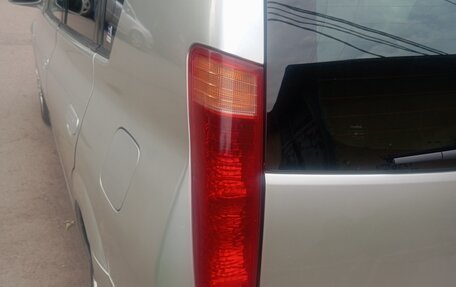 Toyota Opa I рестайлинг, 2001 год, 380 000 рублей, 4 фотография