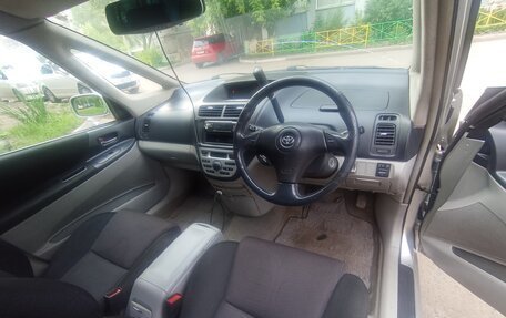Toyota Opa I рестайлинг, 2001 год, 380 000 рублей, 23 фотография
